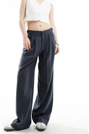 Pull&Bear Wide leg double pleat tailored trouser in