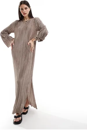 Pieces® Plisse maxi dress with side splits in stone