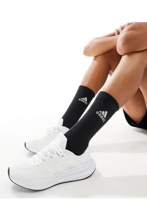 adidas Adidas Running Questar 3 trainers in