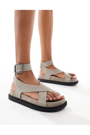 Pull&Bear Thong detail sandal in green