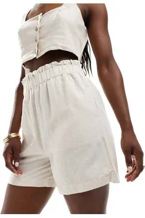VILA Linen blend shorts in oatmeal