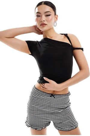Missyempire Slinky one sleeve twist strap top in