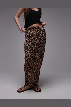 Topshop Crinkle jersey midaxi skirt in leopard print