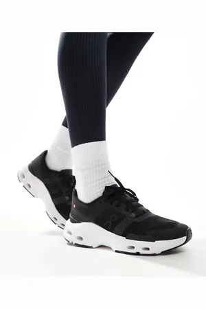On Running ON Cloudpulse training trainers in black and