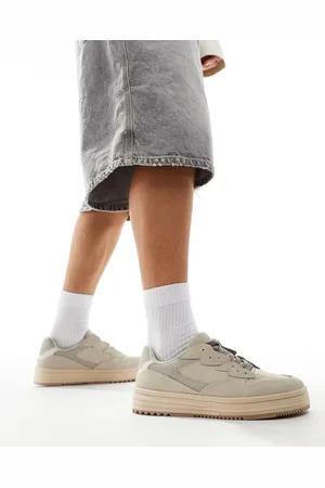 Bershka Lace up trainer in beige