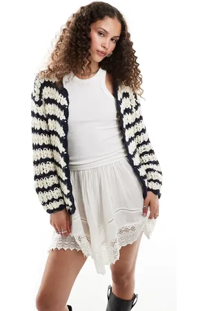Bailey Rose Chunky knit open cardigan in cream stripe