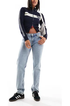 Monki Moop low rise straight leg jeans in mid