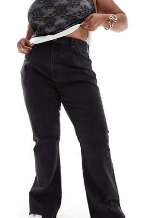 ASOS ASOS DESIGN Curve mid rise flare jeans in washed