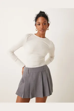 New Look Crew neck long sleeve bodysuit in cream