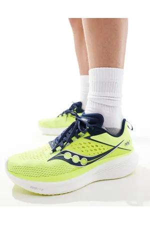 Saucony Ride 17 neutral running trainers in citron and navy