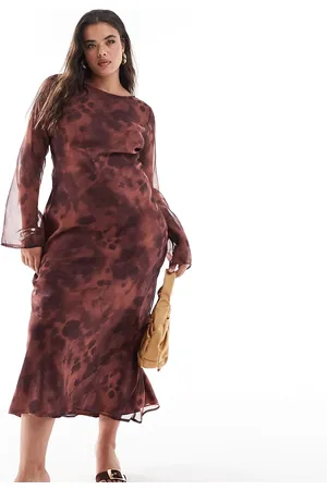 ASOS ASOS DESIGN Curve chiffon long sleeve midi dress in brown abstract print