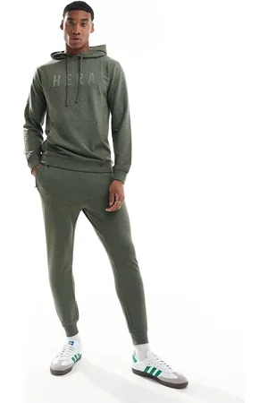 HERA Mens focus tapered sweatpant in dark khaki