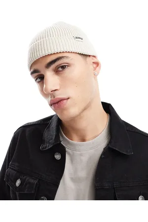 Bershka Beanie in ecru