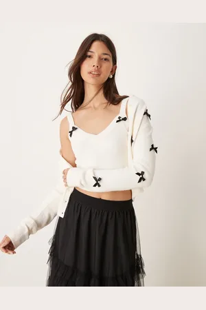 New Look Co-ord fluffy bow vest in cream
