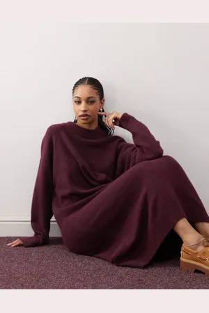 Monki Long sleeve knitted midi dress in burgundy