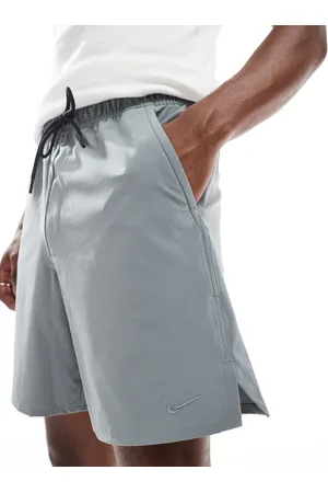 Nike Dri-Fit Unlimited woven 7 inch shorts in