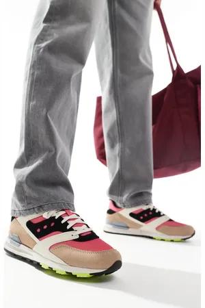 Saucony Originals Courageuos trainers in and purple