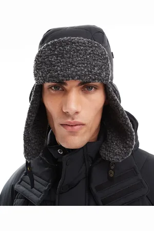 Barbour Sandbay quilted trapper hat in