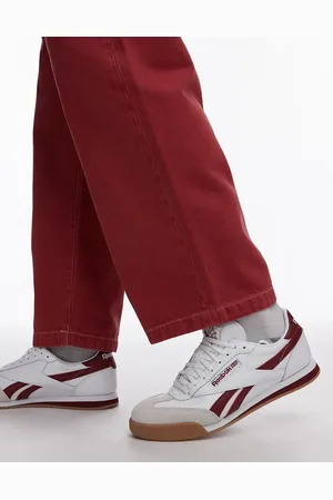 Reebok Campio XT trainers in and burgundy