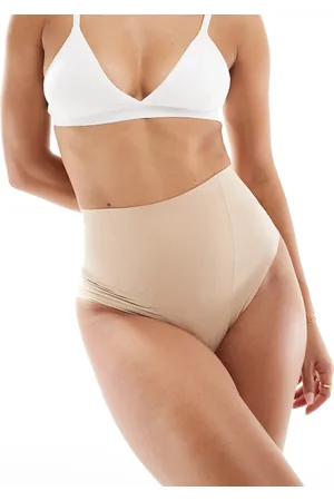 Commando Zoned smoothing thong in beige