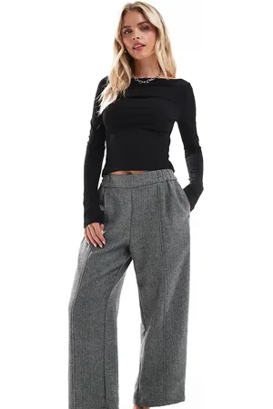 ASOS ASOS DESIGN Petite barrel leg pull on tailored trouser in grey