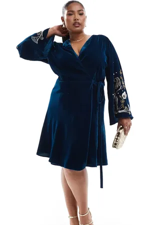 HOPE & IVY Premium velvet wrap mini dress with embellished sleeve detail in teal