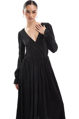 Lovedrobe Plisse long sleeve midaxi dress in