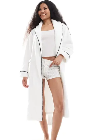ASOS ASOS DESIGN Petite premium super soft fleece midi robe in