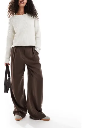 Miss Selfridge Mid rise slouchy dad trouser in