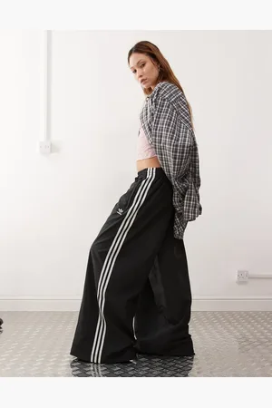 adidas Adicolor wide leg track pants in