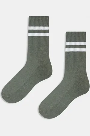 ASOS 2 pack socks with white stripes in khaki