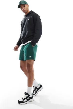 New Balance Sport essentials french terry short 7" in