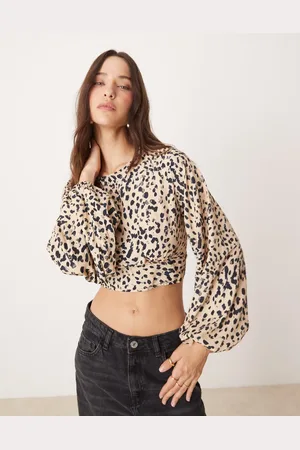Pimkie Cropped bow back blouse in animal print