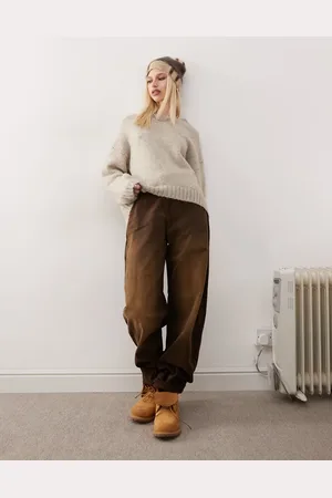 Monki Crew neck knitted sweater in beige