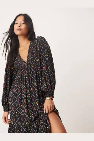 Miss Selfridge Trimmed maxi dress in print