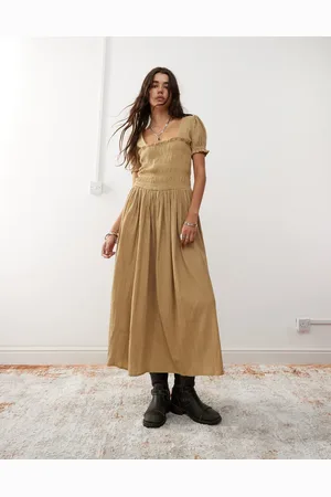 Reclaimed Maxi dress with pull sleeve and ruched bodice in antique cream