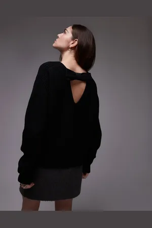 ARKET Knitted mixed rib with low v back jumper in