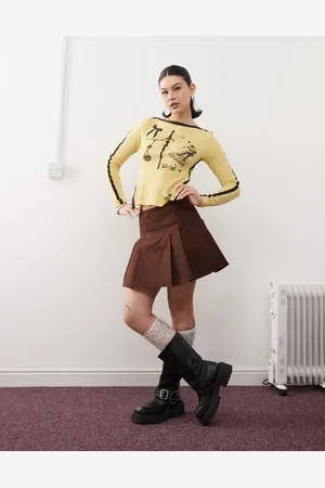 Reclaimed Mini skirt with deep waist and pleats in