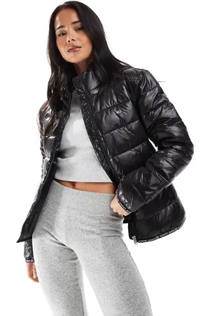 Tommy Hilfiger High-shine puffer jacket in