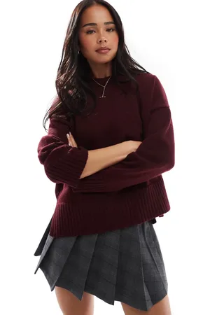 Bershka Chunky crew neck jumper in burgundy