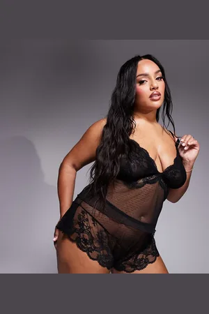 ASOS ASOS DESIGN Curve Lola lace cami & short set in