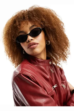 Reclaimed 90s oval sunglasses in