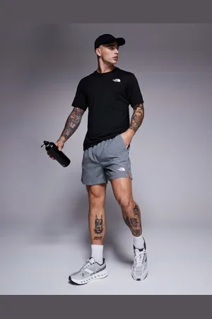 The North Face 24/7 5"" logo shorts in