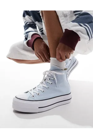 Converse Chuck Taylor All Stars Lift trainers in baby