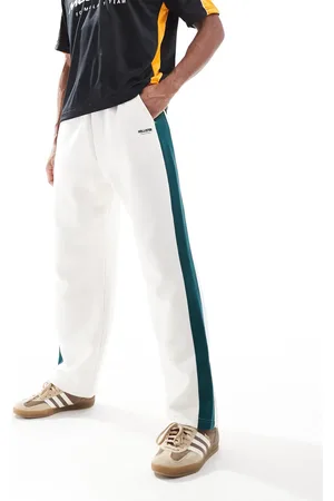 Hollister Baggy varsity side stripe jogger in cream