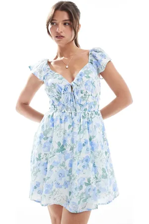 Hollister Short sleeve shirred waist detail mini skater dress in floral print