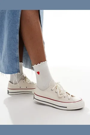 Converse Chuck 70 Ox Wide fit trainers in cream