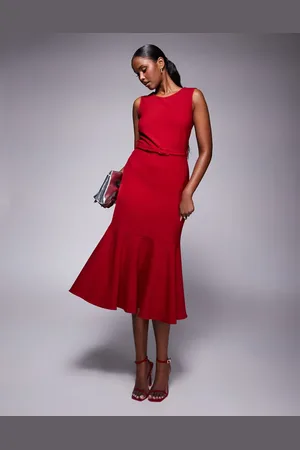 Closet Pep Hem Dress in Burgundy