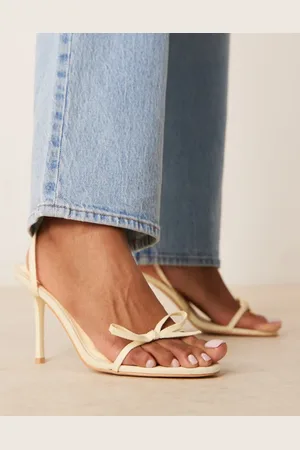 Glamorous Bow heeled sandals in lemon
