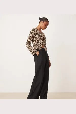 ASOS ASOS DESIGN Tall tailored relaxed straight leg trousers in
